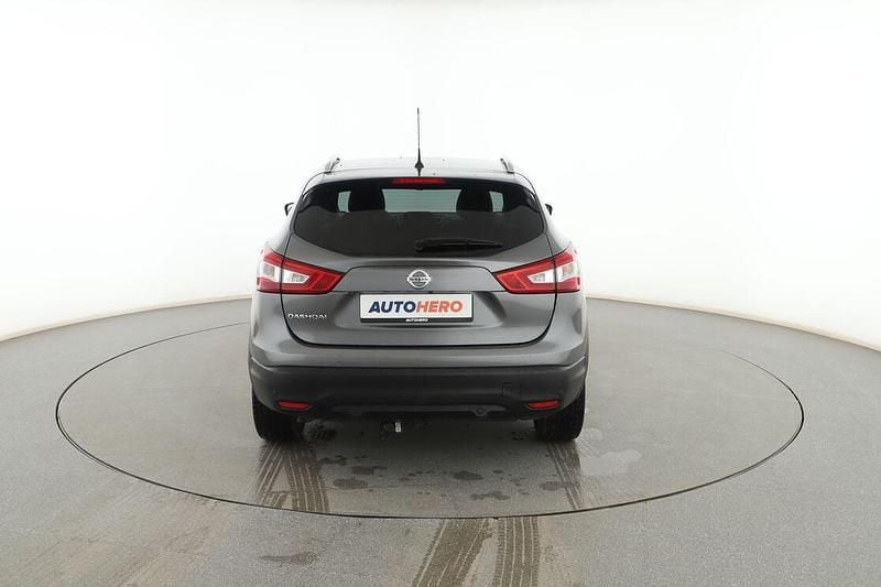Begagnad Nissan Qashqai Premium Edition 130 HK (95 kW) 2016 Grå SUV