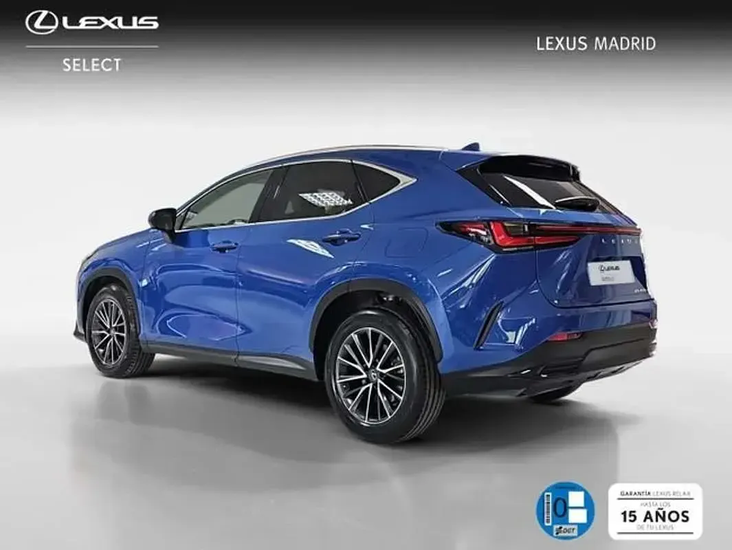 Usado Lexus NX300h Executive Line 306 CV (225 kW) 2022 Azul SUV