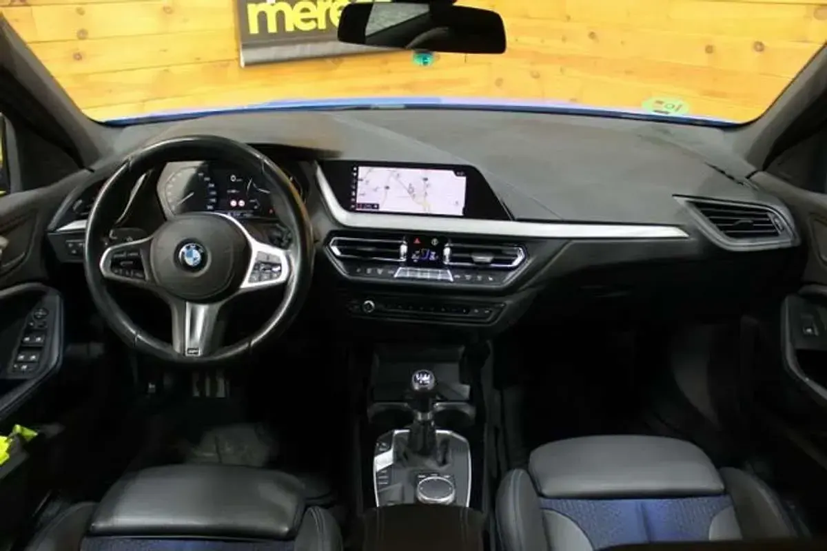 Usado BMW 118 Comfort Edition 150 CV (110 kW) 2020 Azul Utilitario