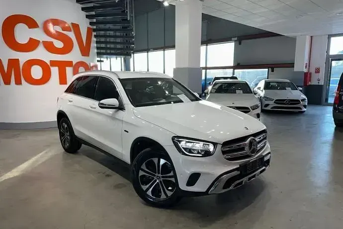 Usado Mercedes GLC300e 320 CV (235 kW) 2021 SUV