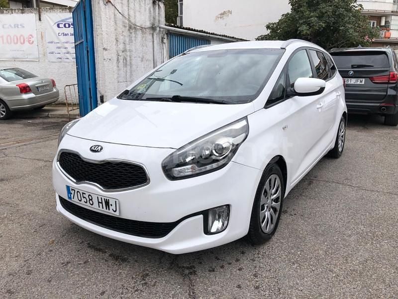 Blanco Usado 2014 Kia Carens Monovolumen | 6200 € (Precio justo) - Imagen 1/4
