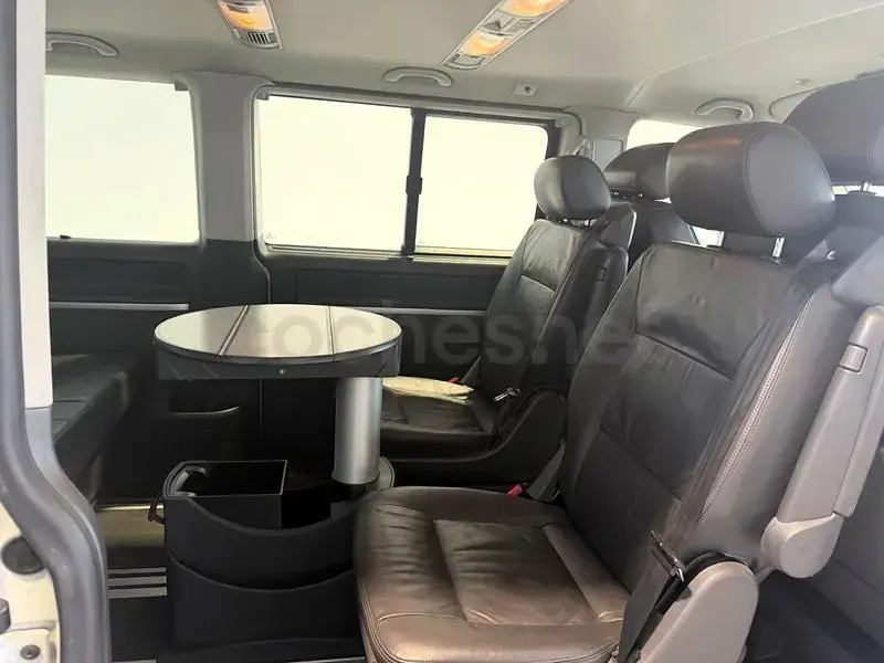 Usado VW Multivan Highline 180 CV (132 kW) 2010 Blanco Monovolumen