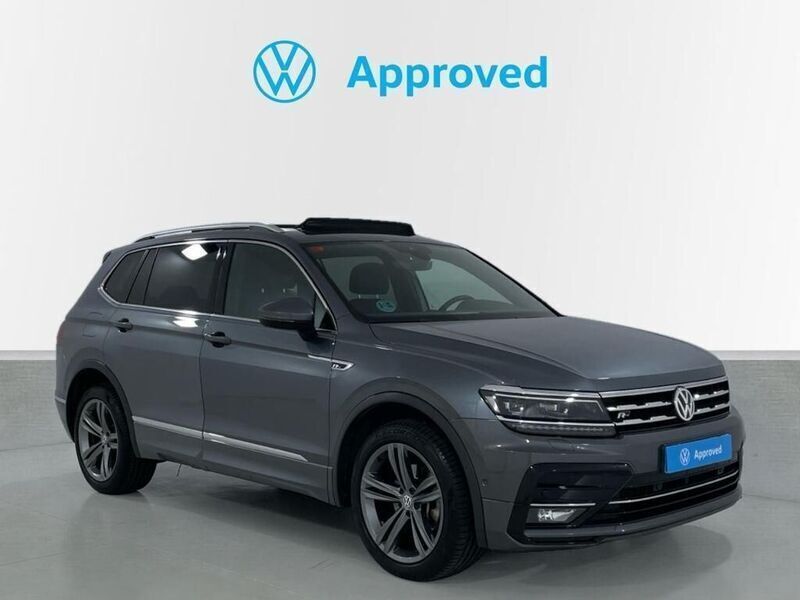 Gris Usado 2021 VW Tiguan Sportline SUV | 32.590 € (Un poco caro) - Imagen 1/4
