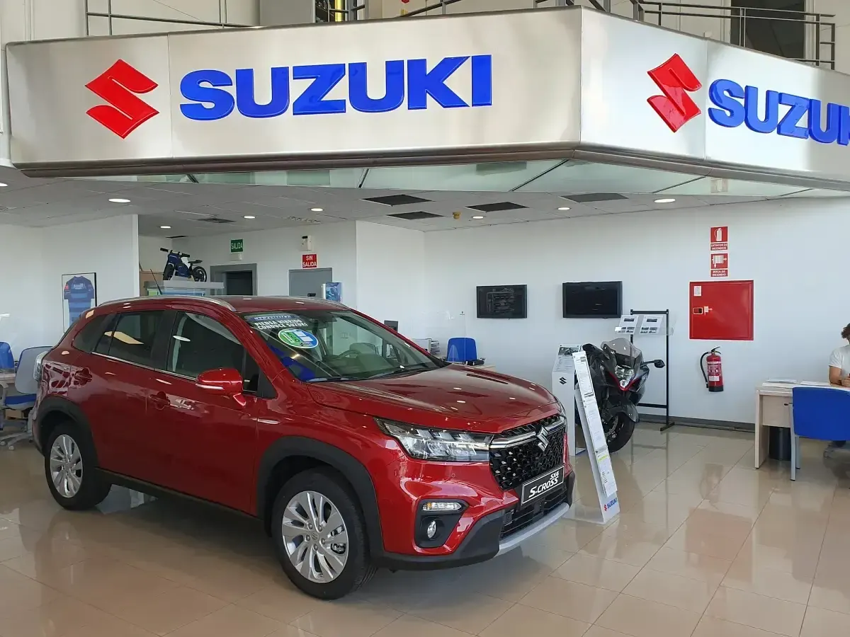 Usado Suzuki SX4 S-Cross 129 CV (94 kW) 2023 Rojo SUV