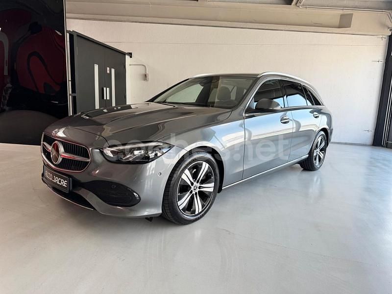 Usado Mercedes C220 200 CV (147 kW) 2022 Gris / plata Familiar