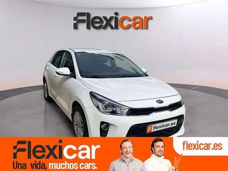 Blanco Usado 2019 Kia Rio Berlina | 9290 € (Buen precio) - Imagen 1/4
