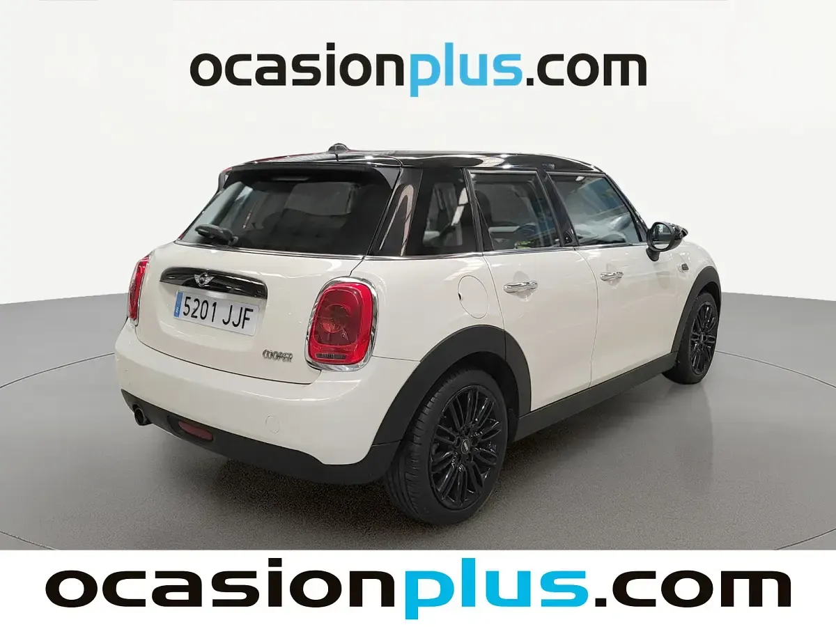 Usado Mini Cooper 136 CV (100 kW) 2015 Blanco Utilitario
