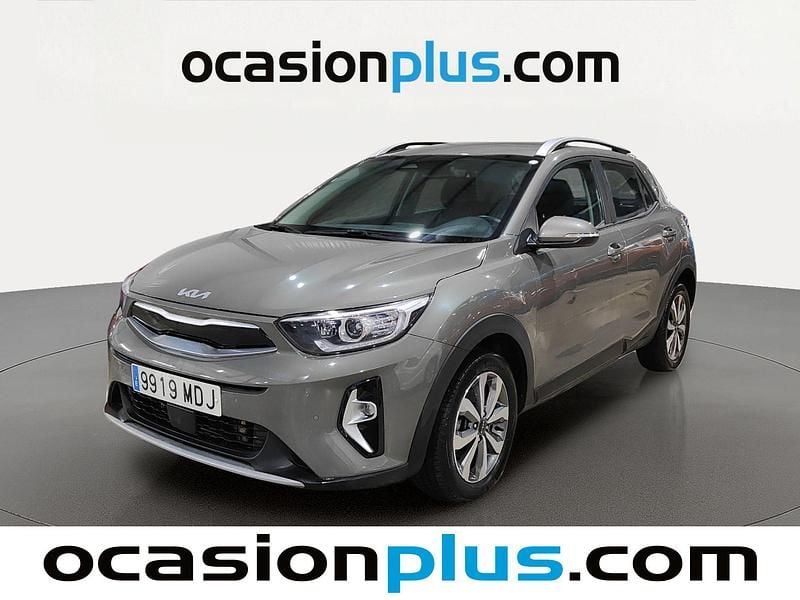Usado Kia Stonic 120 CV (88 kW) 2023 Verde SUV