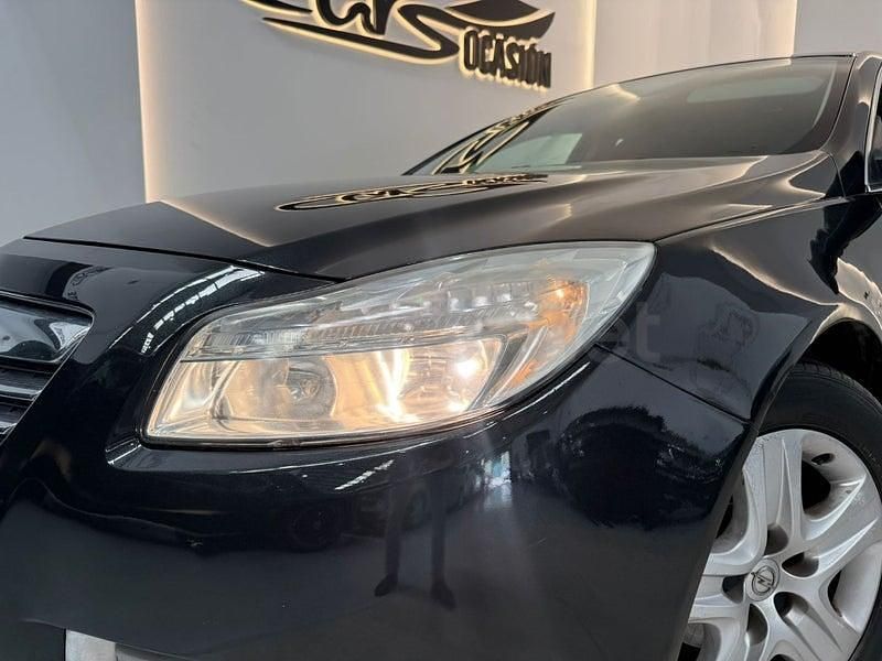 Usado Opel Insignia Selective 130 CV (95 kW) 2011 Negro Berlina