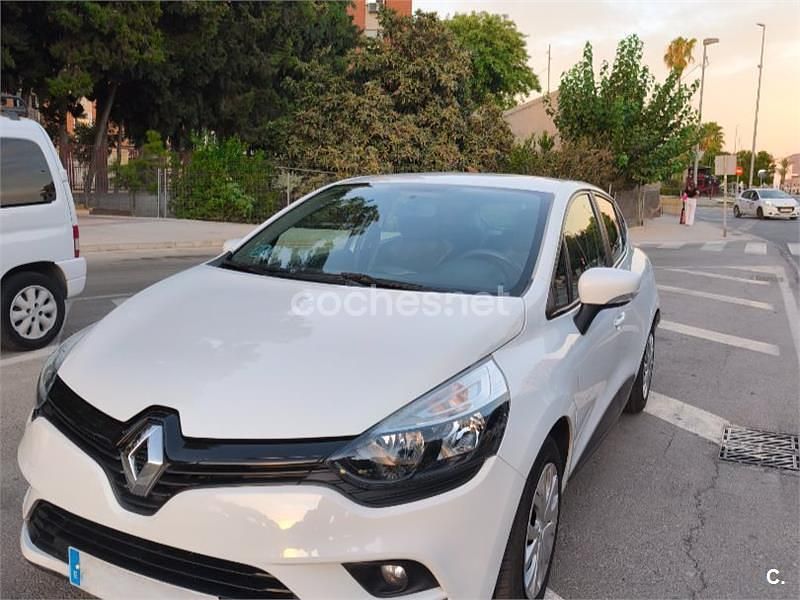 Blanco Usado 2019 Renault Clio IV Business Berlina | 10.400 € (Precio justo) - Imagen 1/4