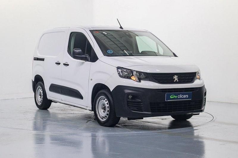 Usado Peugeot Partner Premium 100 CV (73 kW) 2022 Monovolumen