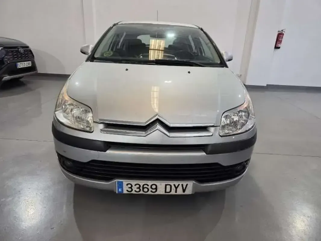Usado Citroën C4 Seduction 92 CV (67 kW) 2006 Plateado Utilitario