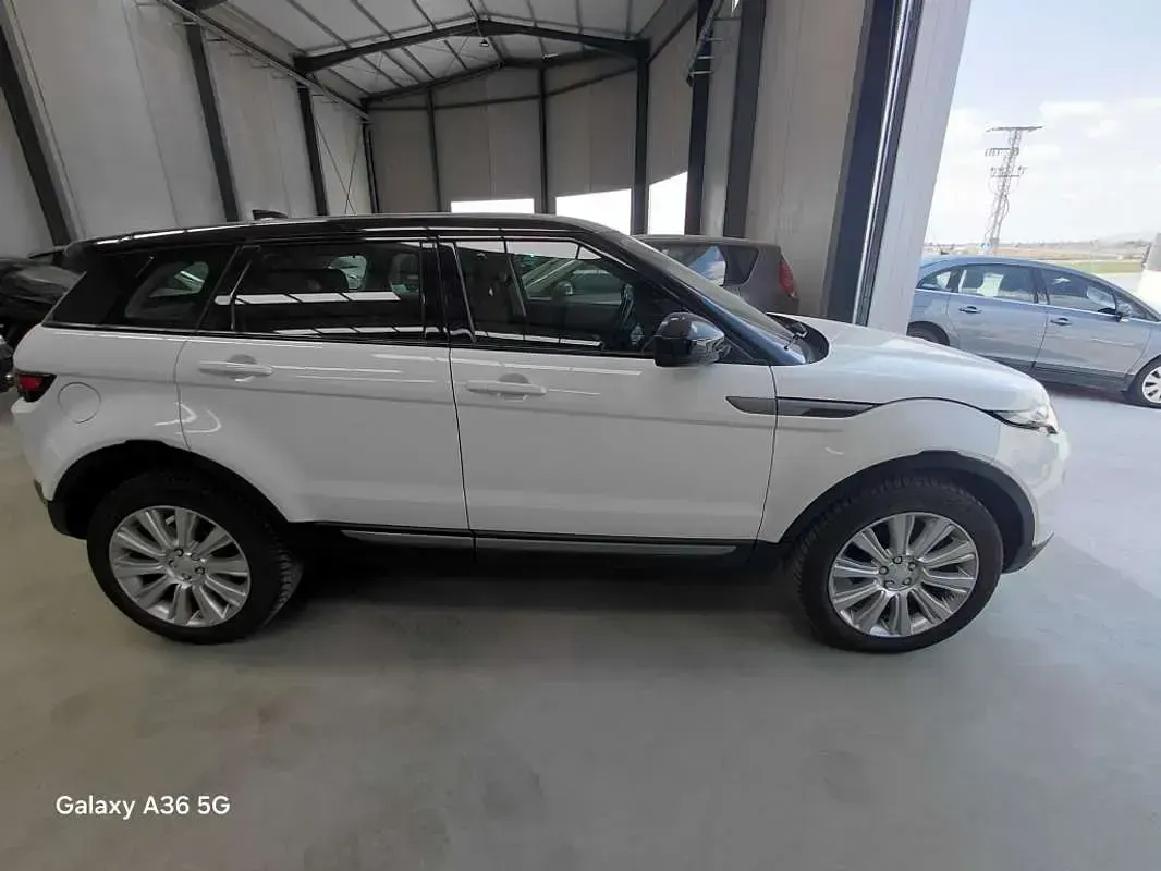 Usado Land Rover Range Rover evoque HSE 241 CV (177 kW) 2017 Blanco SUV