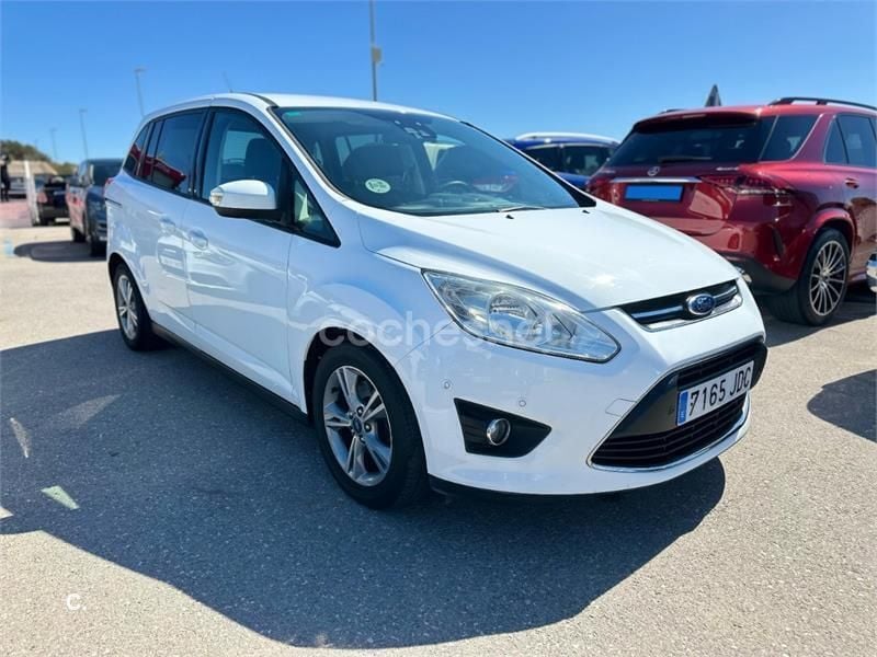 Blanco Usado 2015 Ford Grand C-Max Titanium Monovolumen | 9990 € (Precio justo) - Imagen 1/4