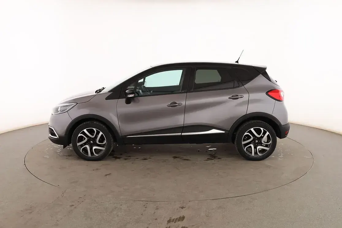 Usado Renault Captur Zen 90 CV (66 kW) 2015 Gris SUV