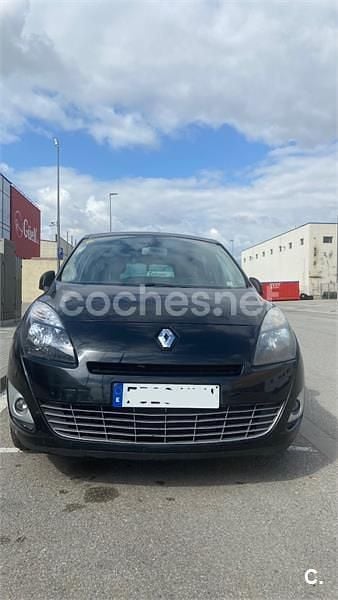 Usado Renault Scénic III Bose Edition 130 CV (95 kW) 2011 Negro Monovolumen