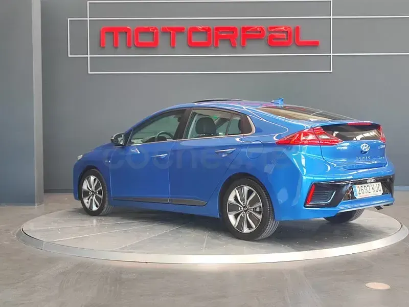 Usado Hyundai Ioniq Style 141 CV (103 kW) 2018 Azul Utilitario