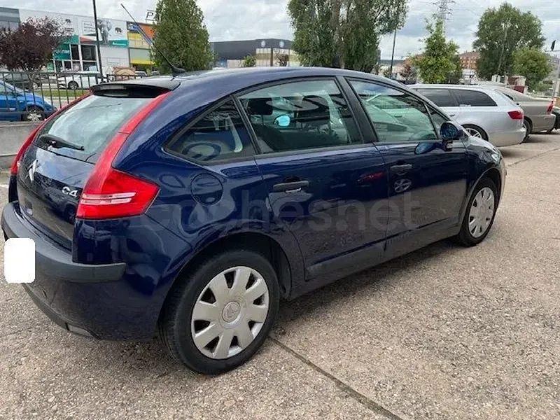 Usado Citroën C4 Exclusive 110 CV (80 kW) 2005 Azul Berlina