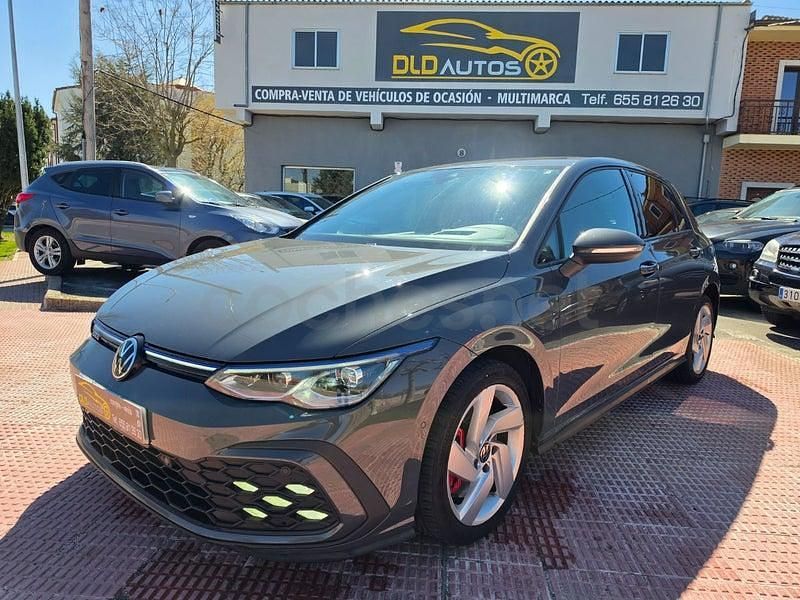 Usado VW Golf VIII GTE 245 CV (180 kW) 2023 Gris / plata Berlina