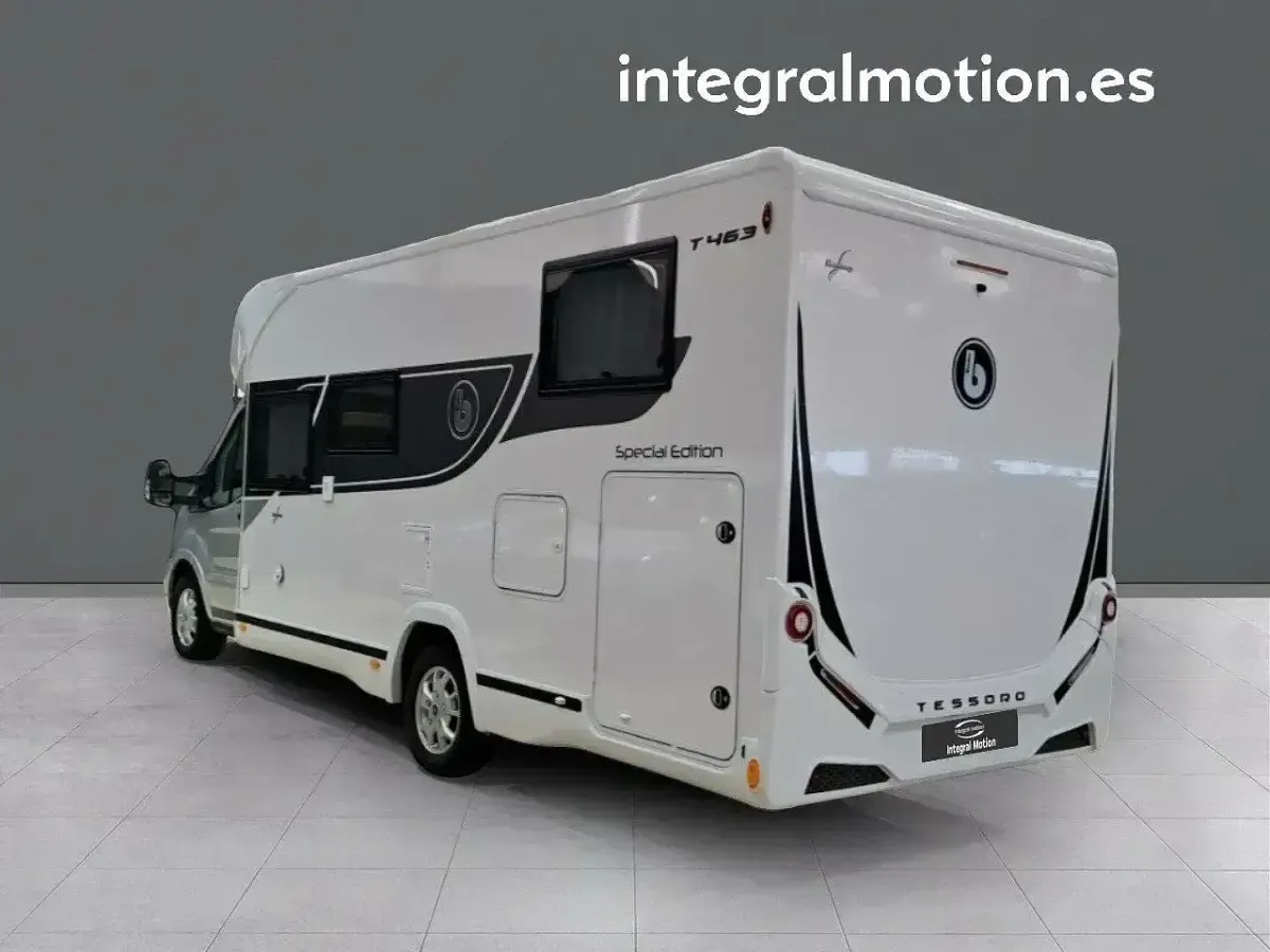 Usado Ford Transit 170 CV (125 kW) 2025 Gris Berlina