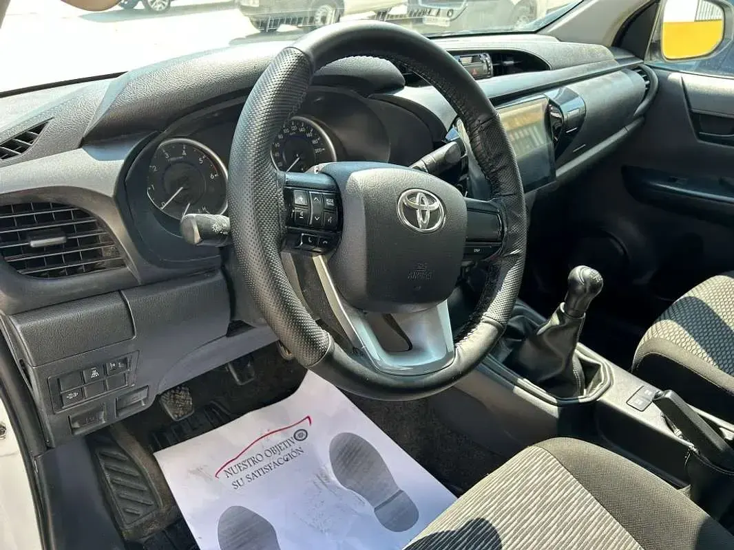 Usado Toyota HiLux 150 CV (110 kW) 2019 Blanco Pickup/Camioneta