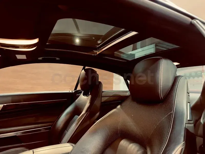 Usado Mercedes E220 170 CV (125 kW) 2013 Negro Coupe