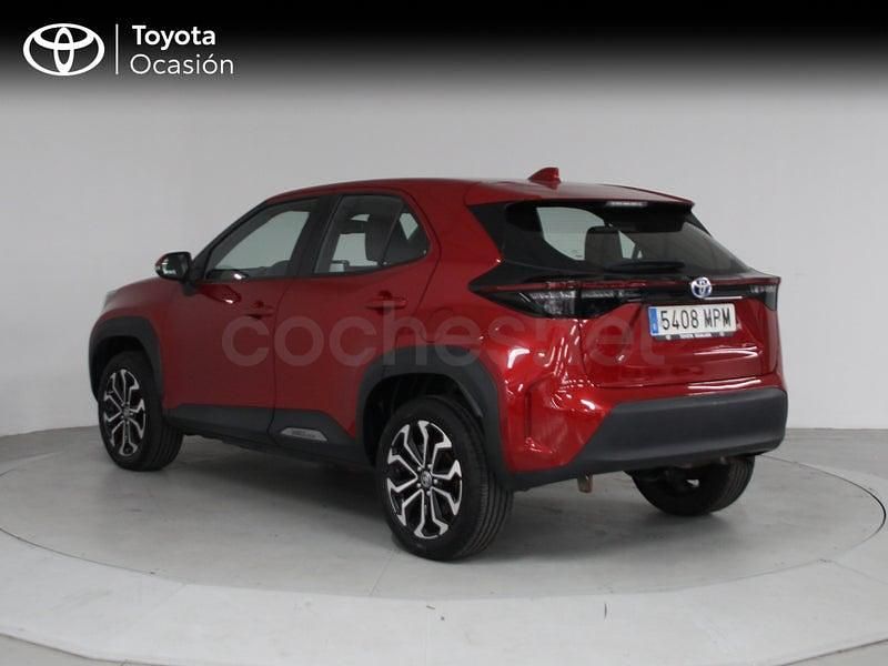Usado Toyota Yaris Cross Active 116 CV (85 kW) 2024 Rojo SUV