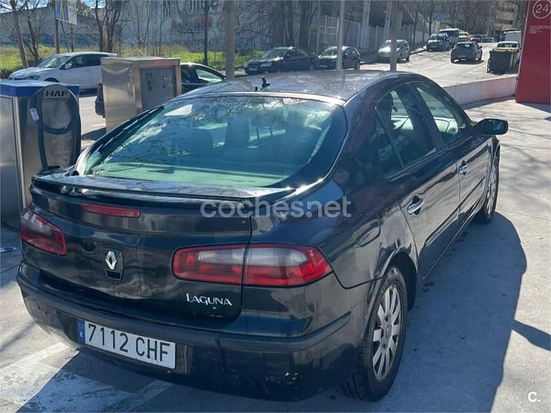 Usado Renault Laguna II Dynamique 120 CV (88 kW) 2003 Negro Berlina
