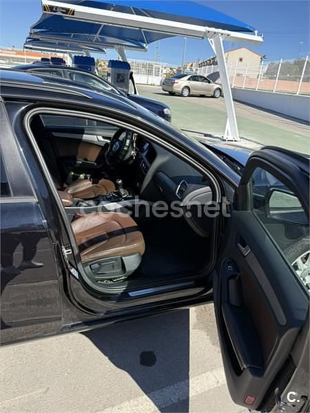 Usado Audi A4 120 CV (88 kW) 2013 Negro Familiar