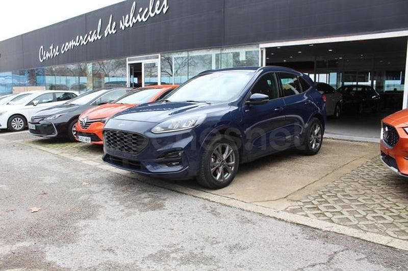 Usado Ford Kuga ST-Line 225 CV (165 kW) 2022 Azul SUV