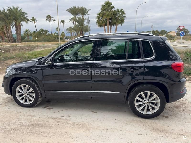 Negro Usado 2015 VW Tiguan SUV | 14.000 € (Precio justo) - Imagen 1/4