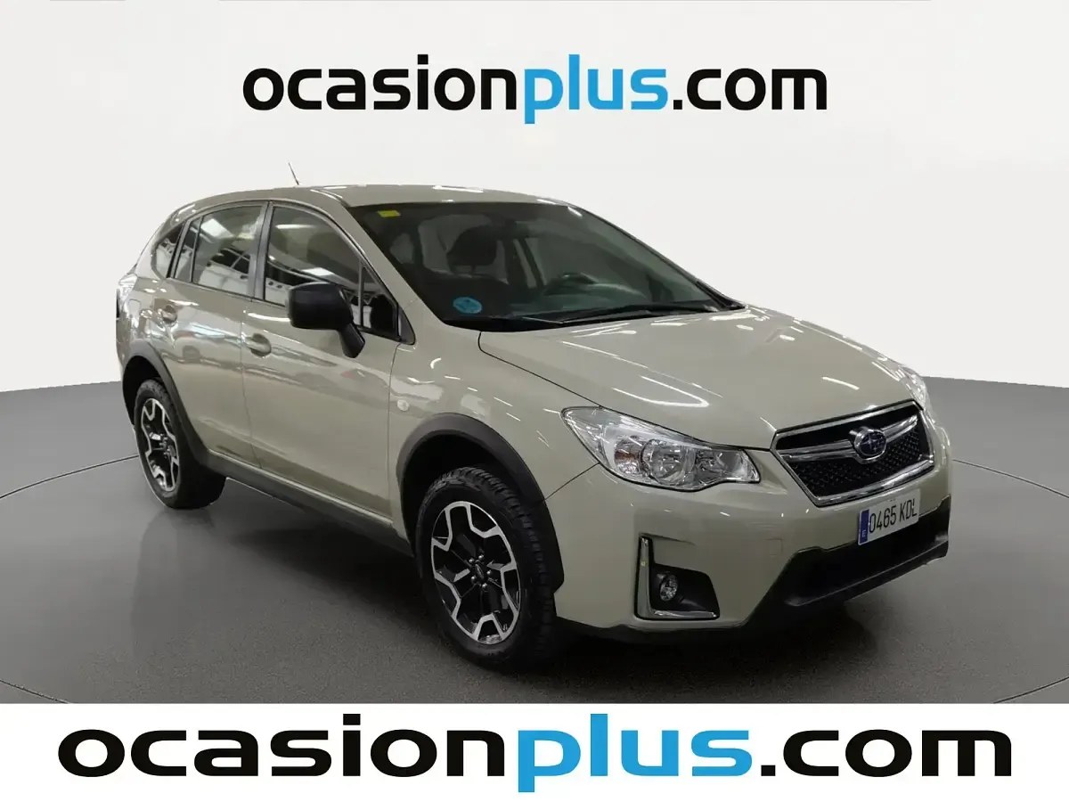 Usado Subaru XV 114 CV (83 kW) 2017 Gris SUV