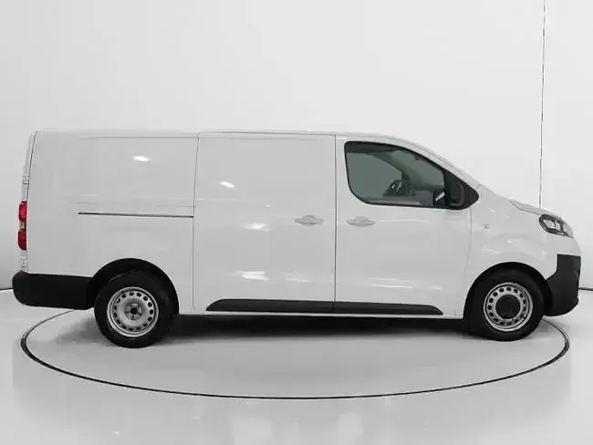 Usado Opel Vivaro 102 CV (75 kW) 2022 Blanco Monovolumen