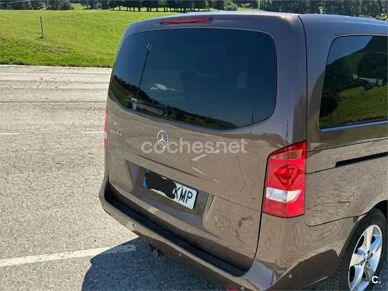 Usado Mercedes V220 Avantgarde 163 CV (119 kW) 2018 Marrón Monovolumen
