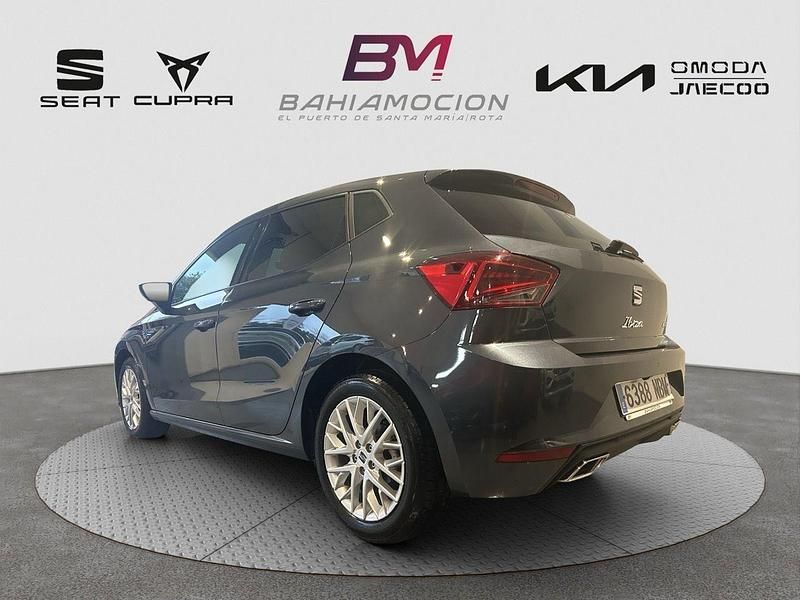 Usado Seat Ibiza FR 115 CV (84 kW) 2025 Gris Berlina