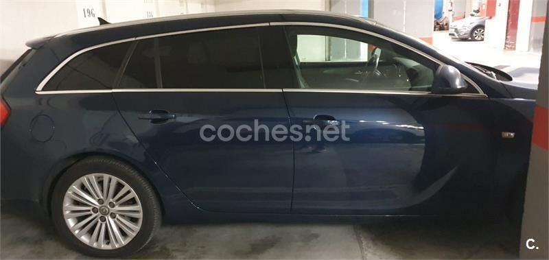 Azul Usado 2011 Opel Insignia Cosmo Familiar | 6000 € (Precio justo) - Imagen 1/4