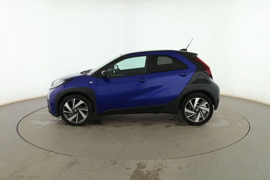 Occasion Toyota Aygo X-play 72 PK (52 kW) 2022 Blauw Hatchback