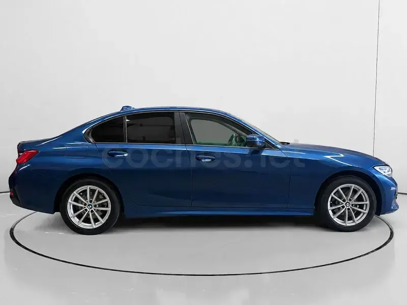 Usado BMW 320 Advantage 190 CV (139 kW) 2021 Azul Berlina