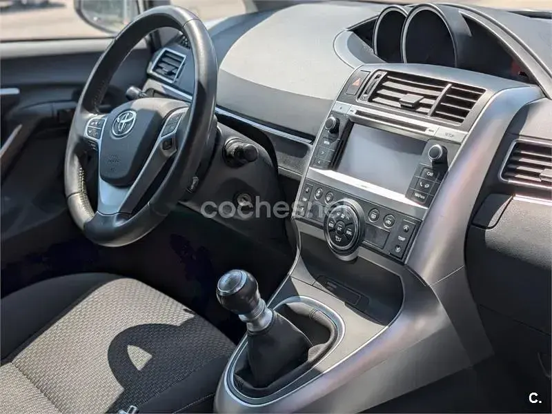 Usado Toyota Verso Advance 124 CV (91 kW) 2013 Blanco Monovolumen
