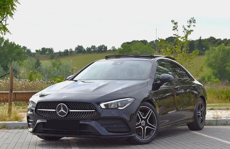 Usado Mercedes CLA200 Progressive 150 CV (110 kW) 2020 Negro (noche) Berlina