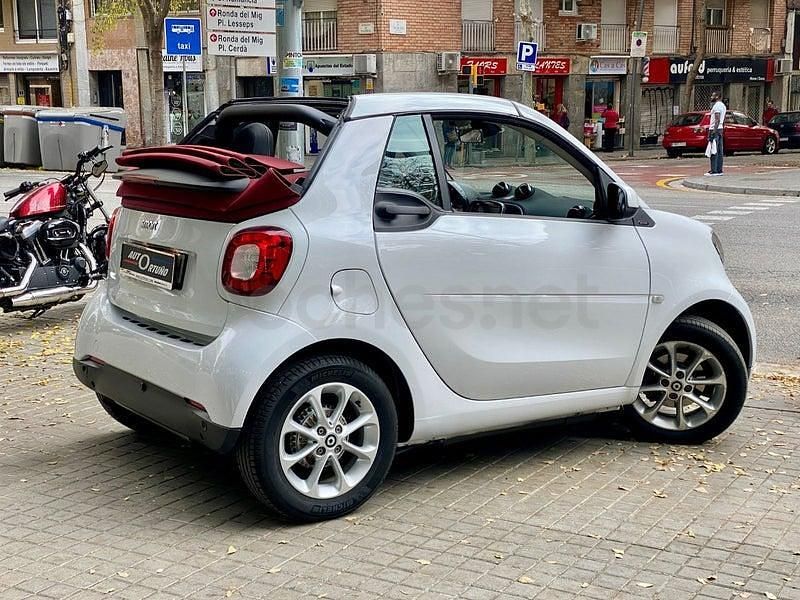 Usado Smart ForTwo Cabrio Passion 71 CV (52 kW) 2016 Blanco Descapotable