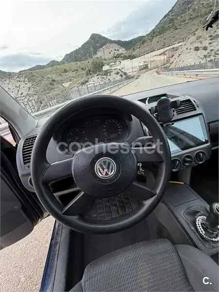 Usado VW Polo Trendline 75 CV (55 kW) 2003 Azul Berlina