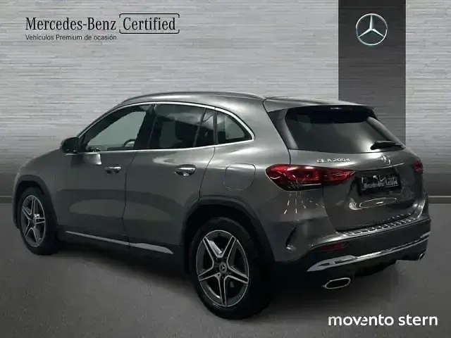 Usado Mercedes GLA200 150 CV (110 kW) 2023 Gris SUV