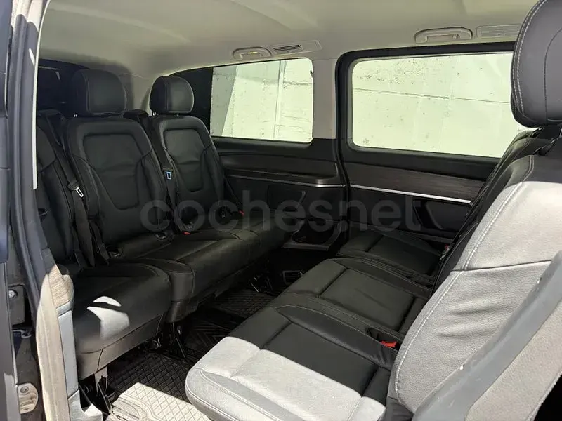 Usado Mercedes V220 Avantgarde 163 CV (119 kW) 2024 Negro Monovolumen