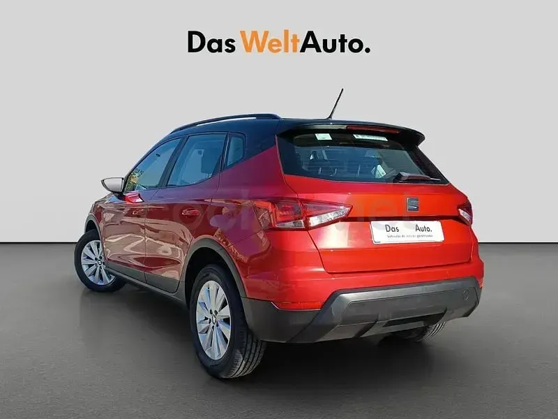 Usado Seat Arona Style 95 CV (69 kW) 2018 Rojo SUV