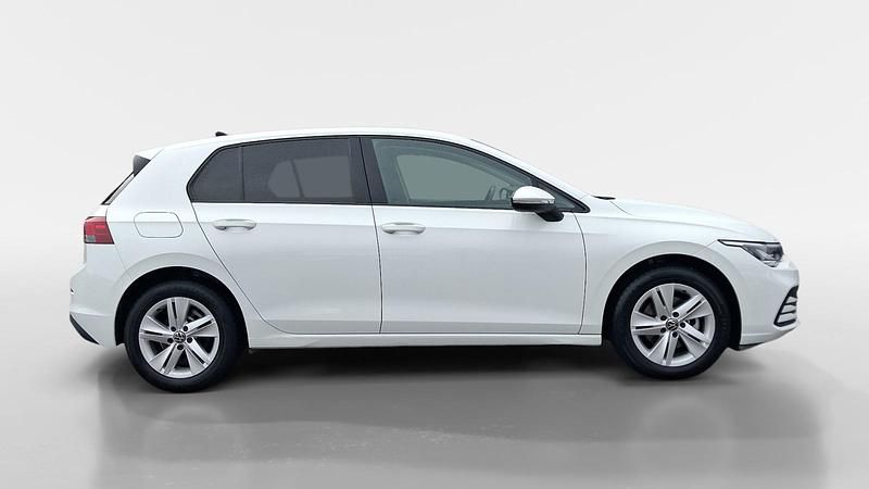 Usado VW Golf VIII Life 115 CV (84 kW) 2023 Berlina