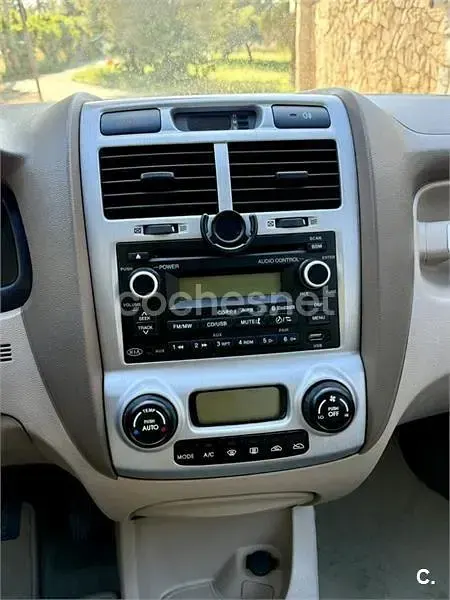 Usado Kia Sportage Active 140 CV (102 kW) 2009 Negro SUV