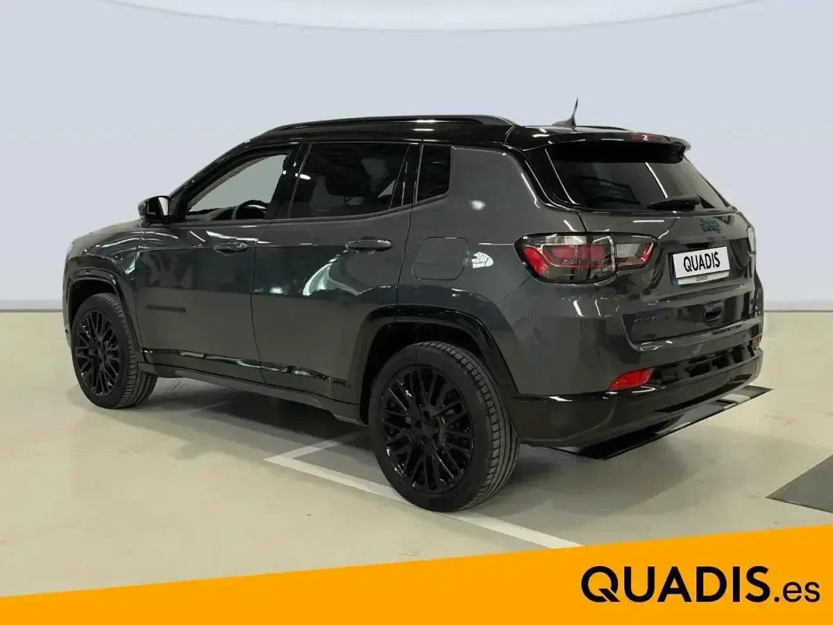 Usado Jeep Compass 240 CV (176 kW) 2024 Gris SUV