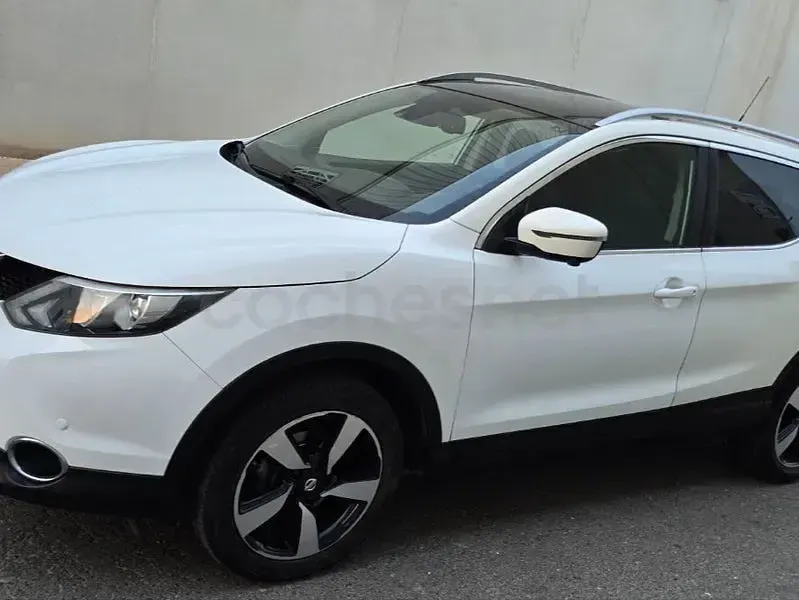Usado Nissan Qashqai N-Connecta 110 CV (80 kW) 2016 Blanco SUV