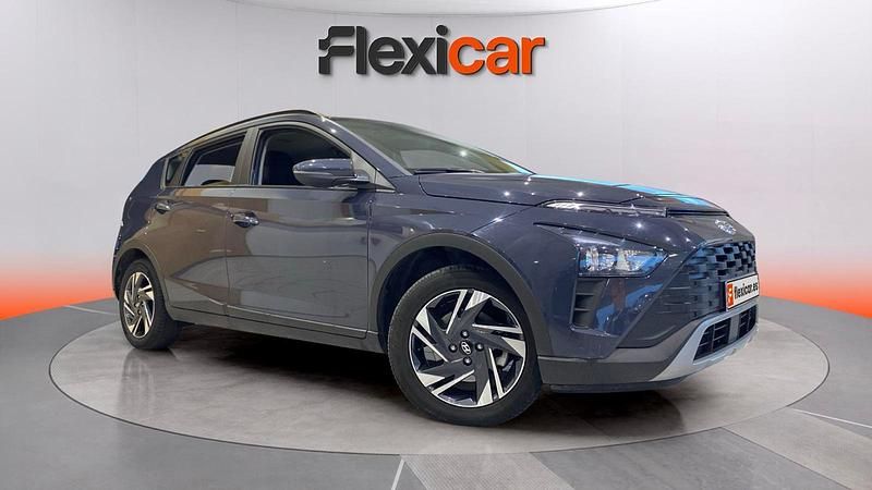 Usado Hyundai Bayon 84 CV (61 kW) 2023 Gris SUV